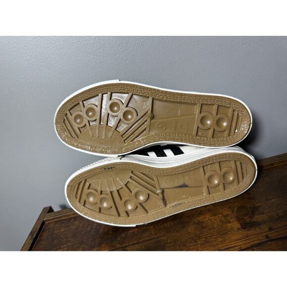 VTG 60s Converse Chuck Taylor Canvas Sneakers Made in USA Size 1.5 Rare 3 Stripe - Picture 6 of 6